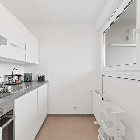 Wohlfuehl-apartment I Zentral I Balkon I Kueche フェルバッハ