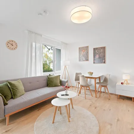 Wohlfuehl-apartment I Zentral I Balkon I Kueche * フェルバッハ